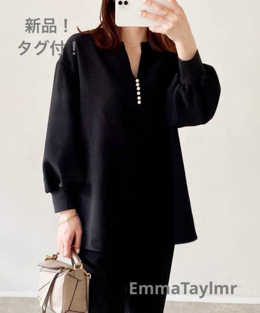 新品タグ付⭐️エマテイラー❤️パール釦キーネックロングスリーブブラウス 黒