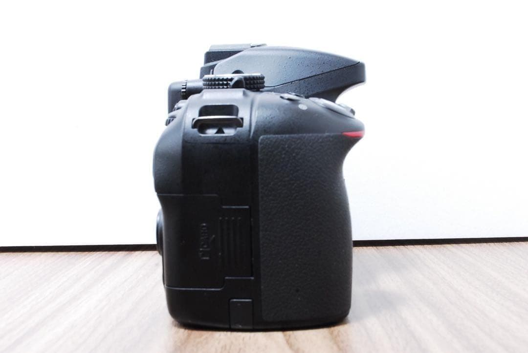 ❤️美品❤️Nikon D5300 一眼レフ　レンズキット　Wi-Fi搭載✨