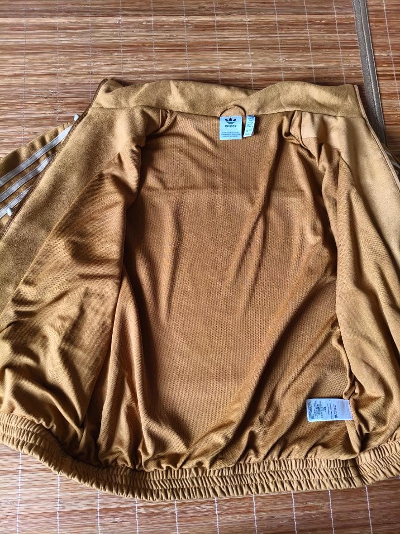 新品 adidasアディダス 中国限定 蛇年トラックジャケット イエロー S