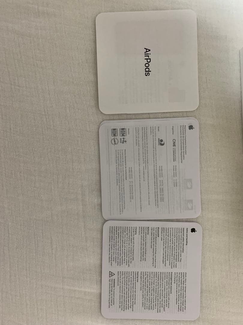 AirPods 本体 充電ケース付き