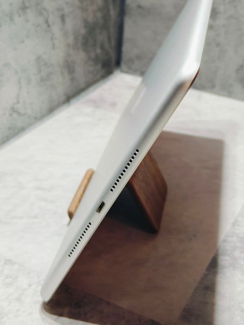 iPad 第9世代　64GB バッテリー良好 タブレット 713