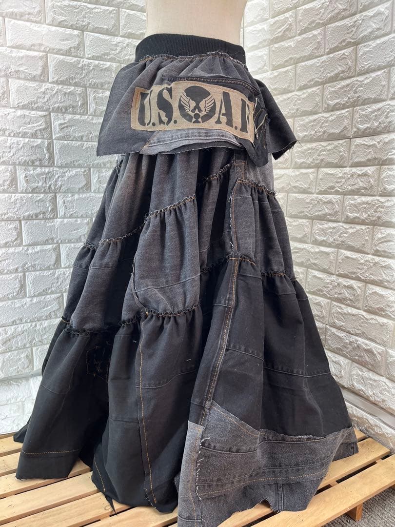 n*a様 リメイクデニム　MA-1 くすみブラックロングフリルスカート