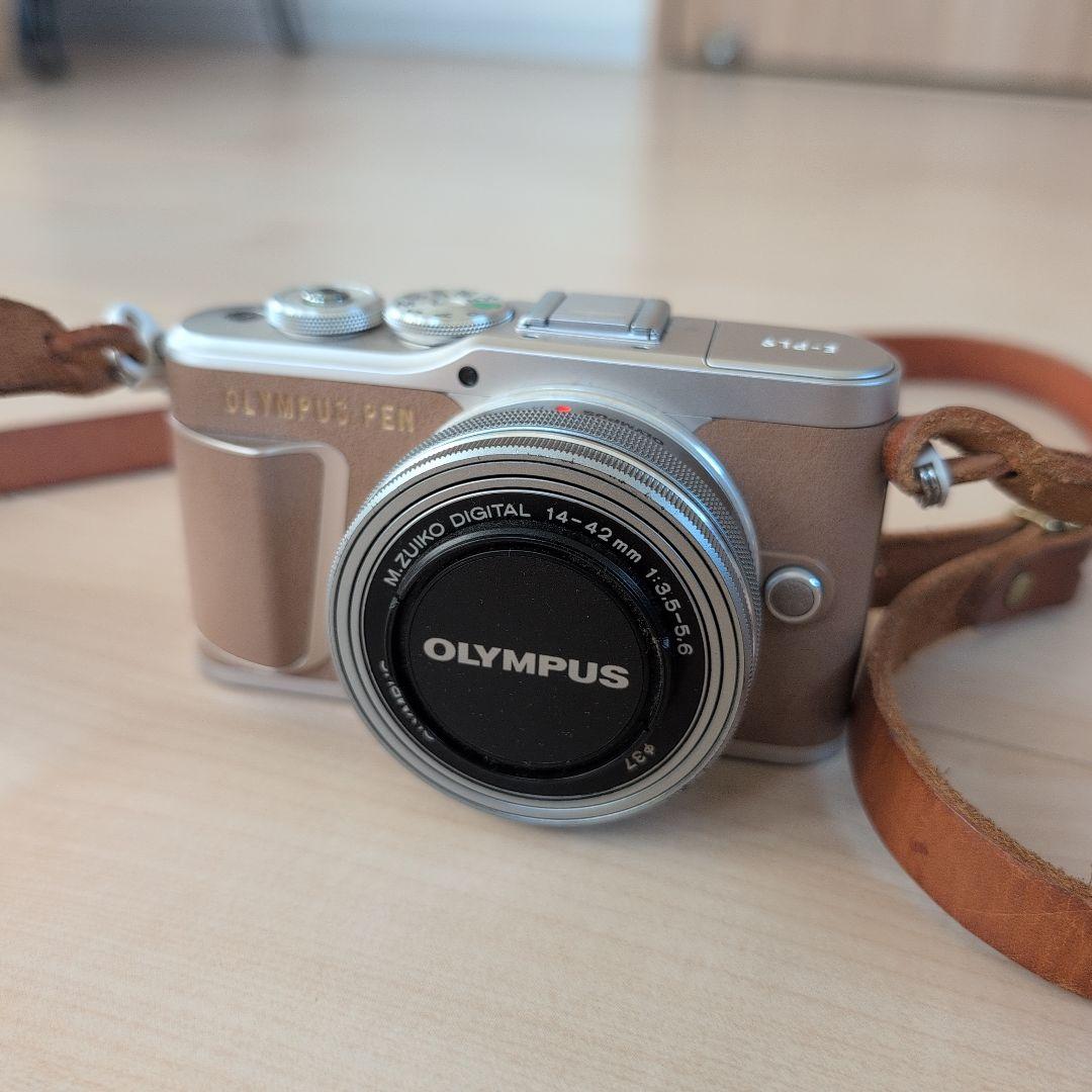 OLYMPUS PEN E-PL9 14-42ｍｍレンズ　2019年購入