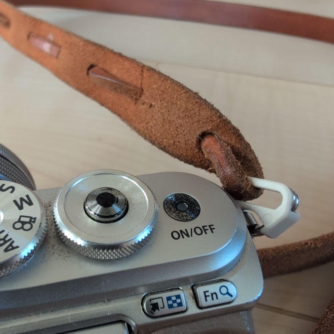 OLYMPUS PEN E-PL9 14-42ｍｍレンズ　2019年購入