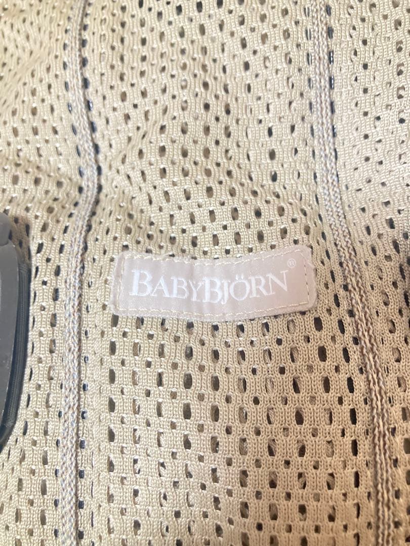 ☆超美品！ ベビービョルン 抱っこ紐 ワンカイエアー グレーベージュ 抱っこひも