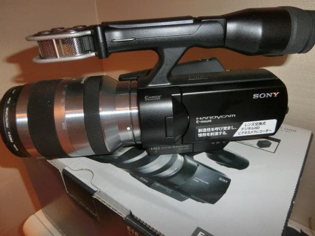 ソニーレンズ交換式デジタルHDビデオカメラレコーダー NEX-VG10一式＋α