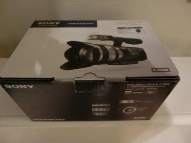 ソニーレンズ交換式デジタルHDビデオカメラレコーダー NEX-VG10一式＋α