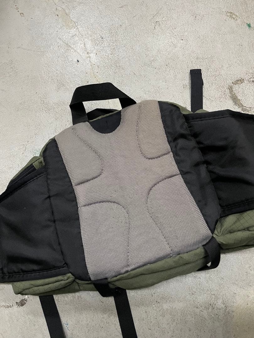 90s NIKE ACG ショルダーバック　ウエストポーチ　カーキ　y2k 刺繍