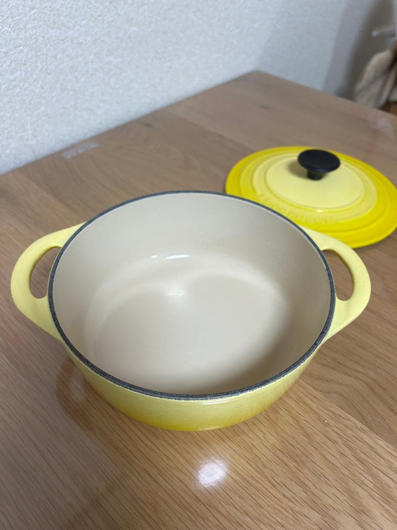 Chieko様 LE CREUSET ル・クルーゼ　18センチ　両手鍋　イエロー