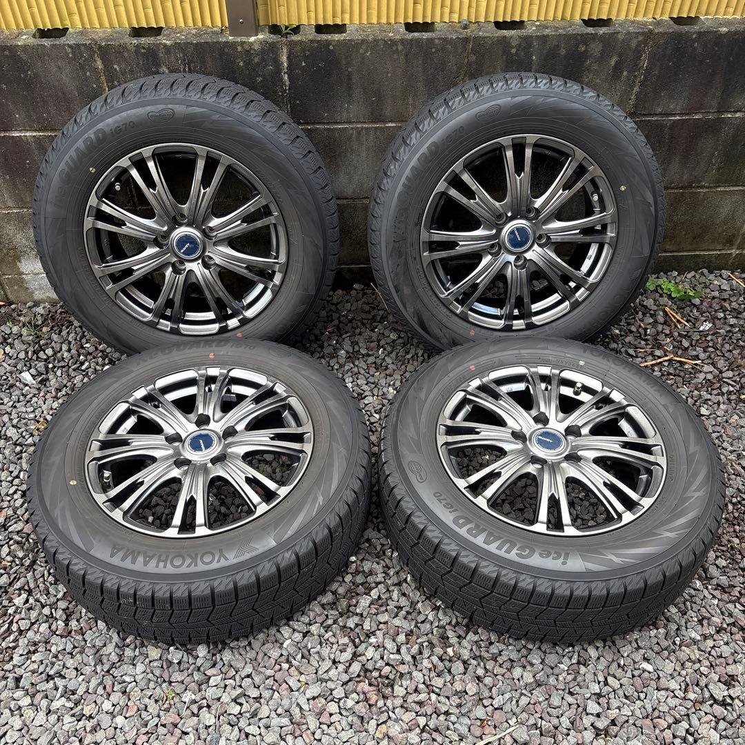 ヤリスクロス　スタッドレス 205/65/16 ヨコハマICE GEARD