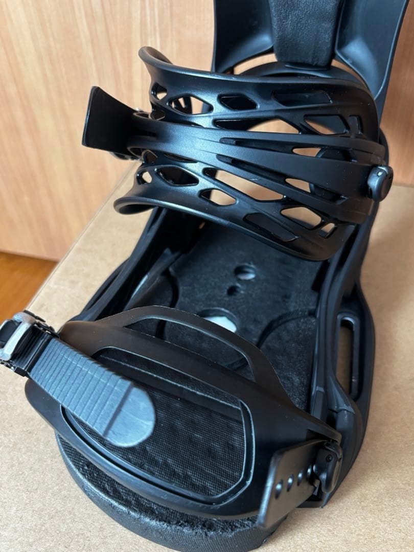 2025-26 BURTON MEN'S CARTEL EST Mサイズ