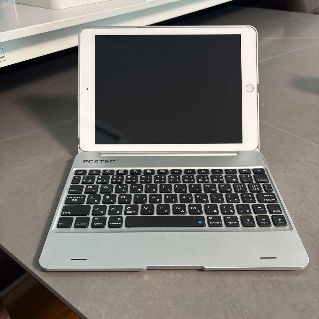 T*3様 PCATEC キーボード付き iPad 第6世代