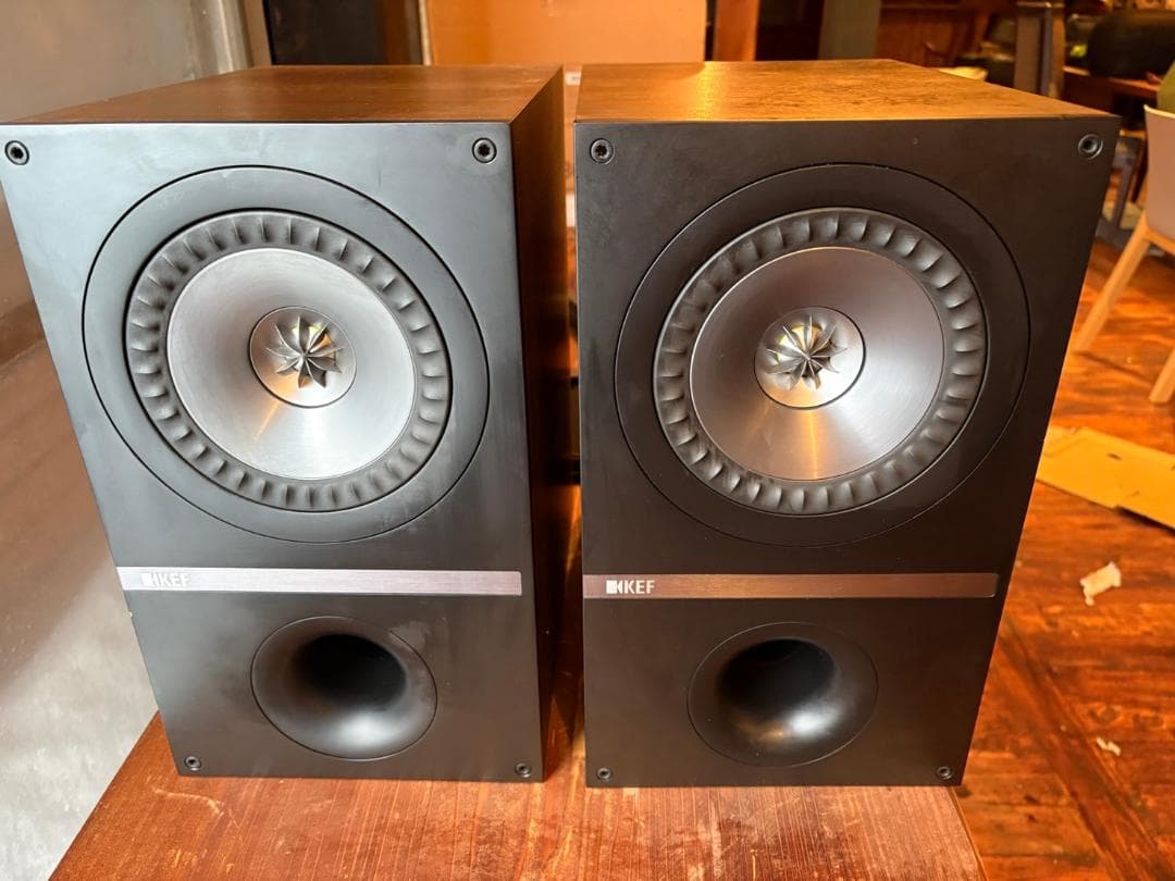 KEF Q300 [ヨーロピアンウォールナット ペア]