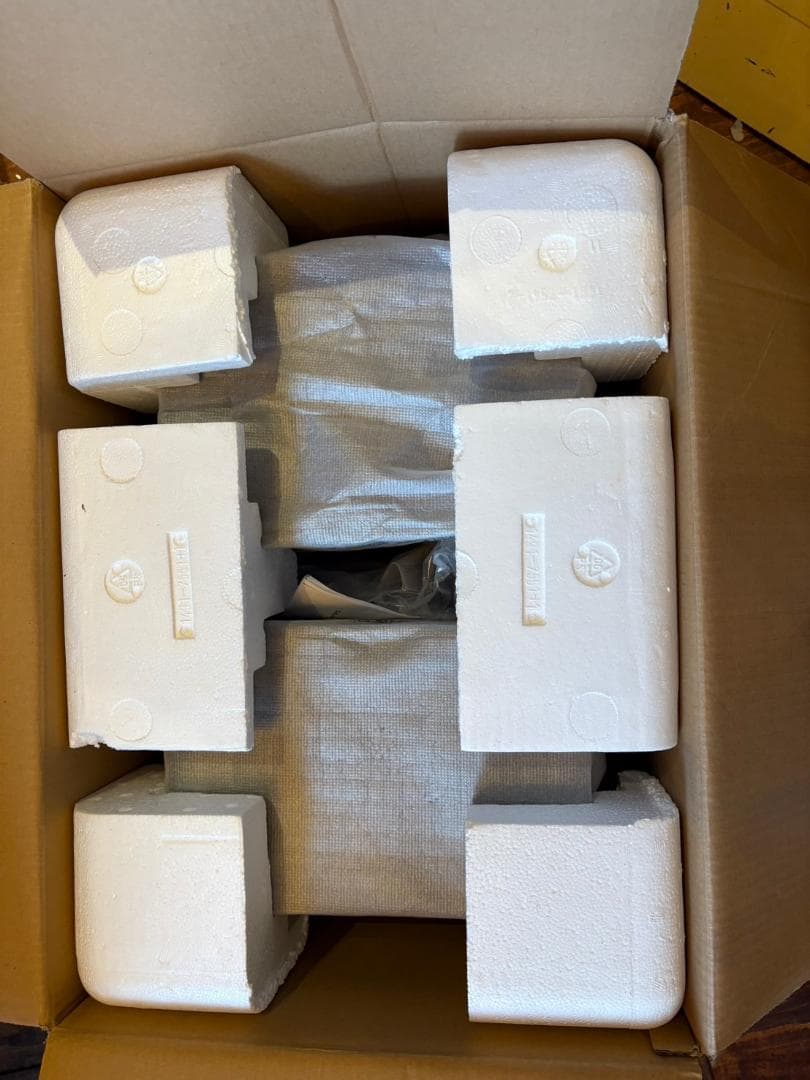 KEF Q300 [ヨーロピアンウォールナット ペア]