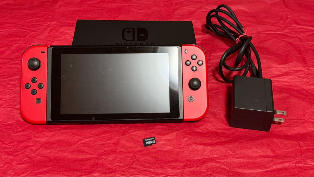 Nintendo Switch 本体 レッド　sdカード入り