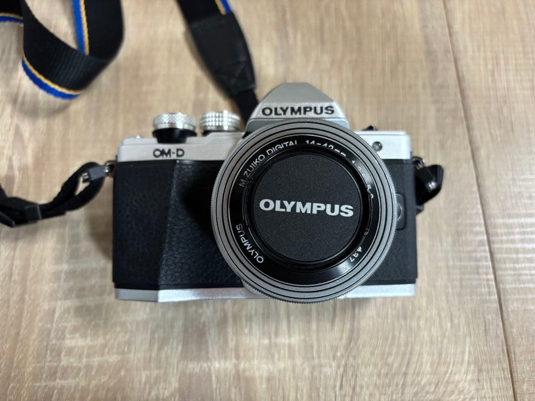 OLYMPUS OM-D E-M10 MarkII ダブルズームキット