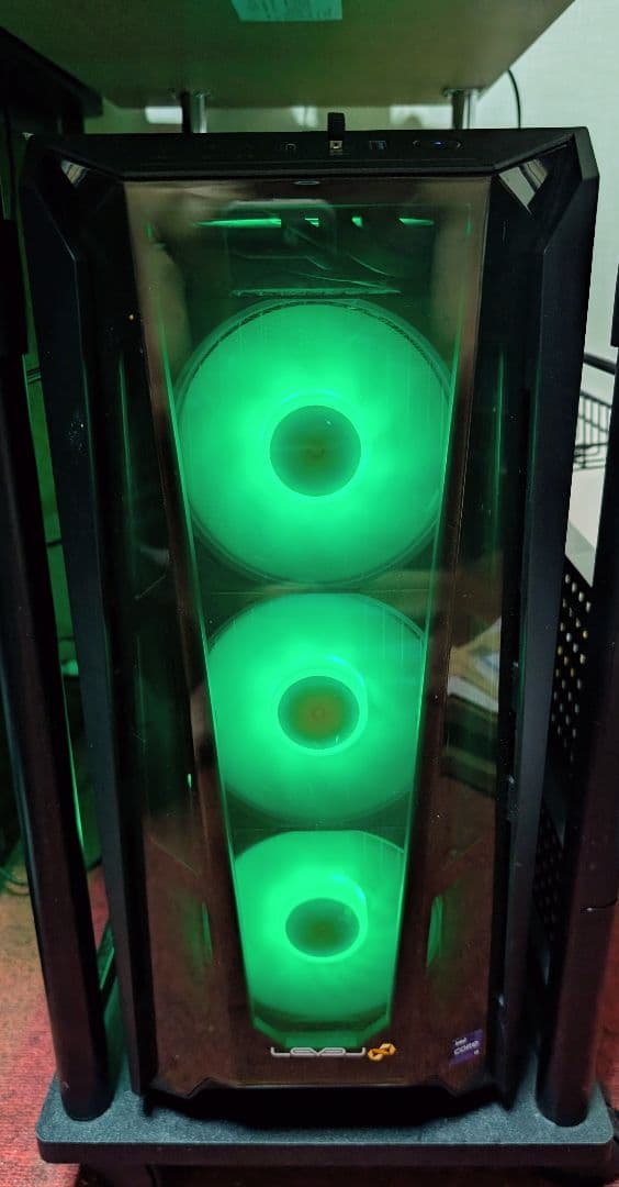 【中古】RTX4090搭載 BTOゲーミングパソコン［パソコン工房］