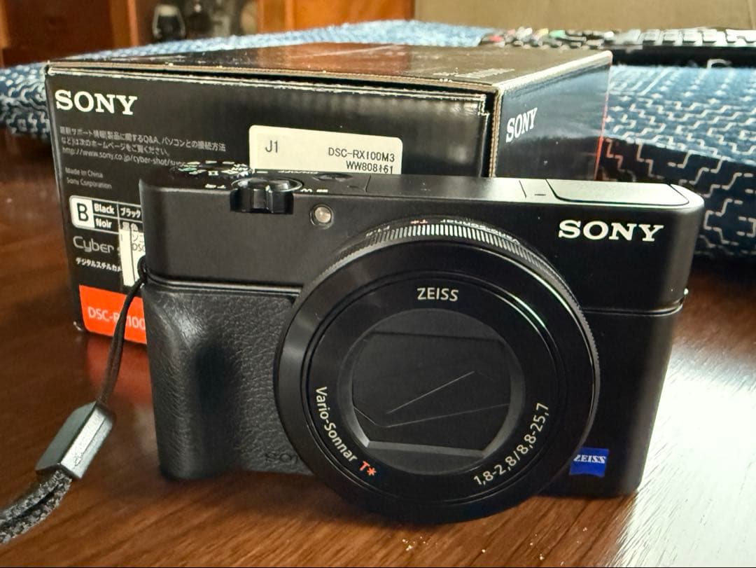 DSC-RX100M3 コンパクトデジタルカメラ