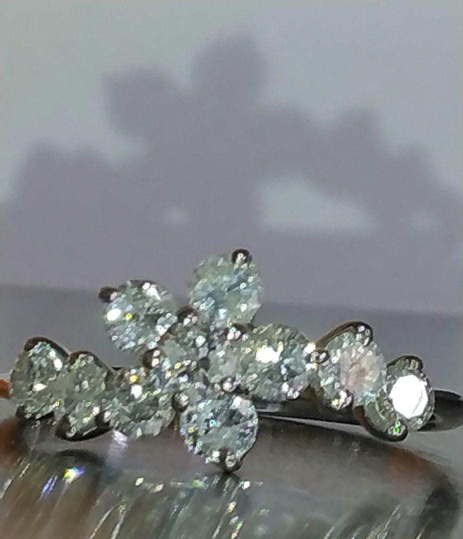 【ご奉仕】Pt900天然ダイヤモンド大粒1.00CTデザインフラワーリング