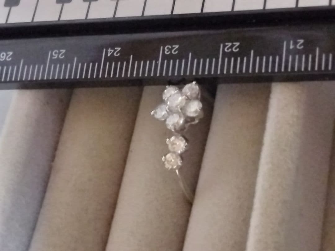 【ご奉仕】Pt900天然ダイヤモンド大粒1.00CTデザインフラワーリング