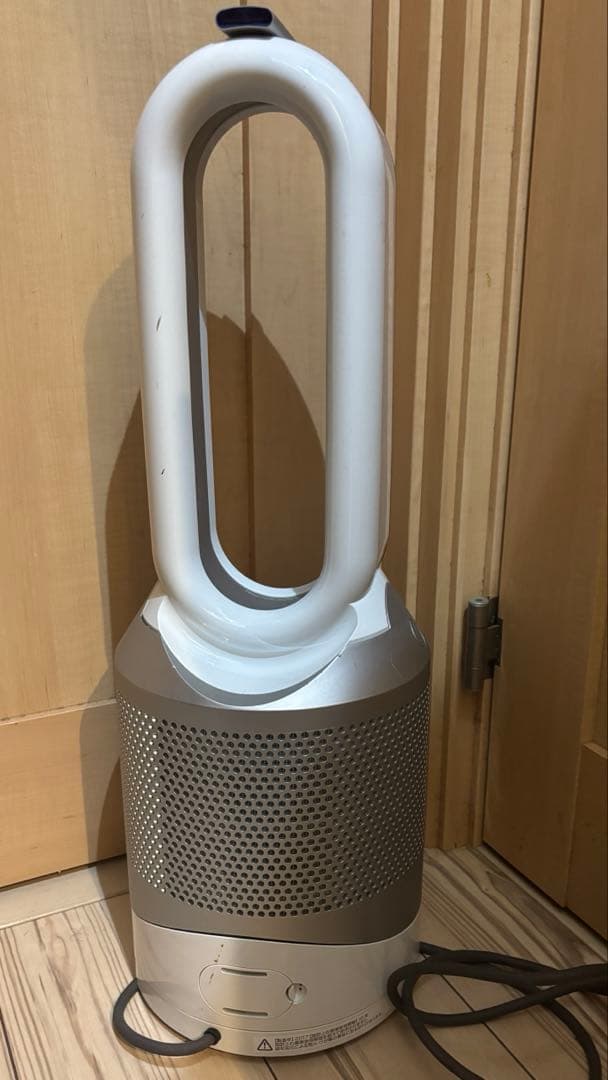 ダイソン空気清浄機能付ファンヒーターHot + Cool　HP03