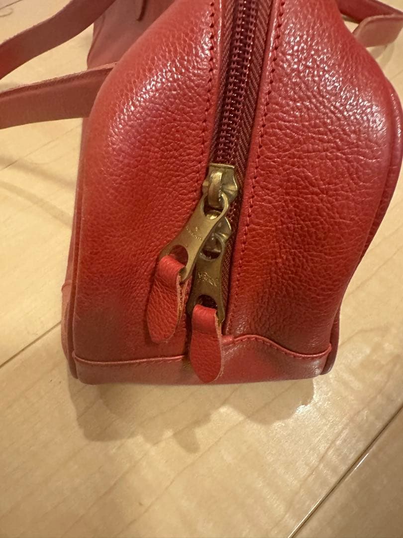 IL BISONTE イルビゾンテ　レザー　ボストンバッグ