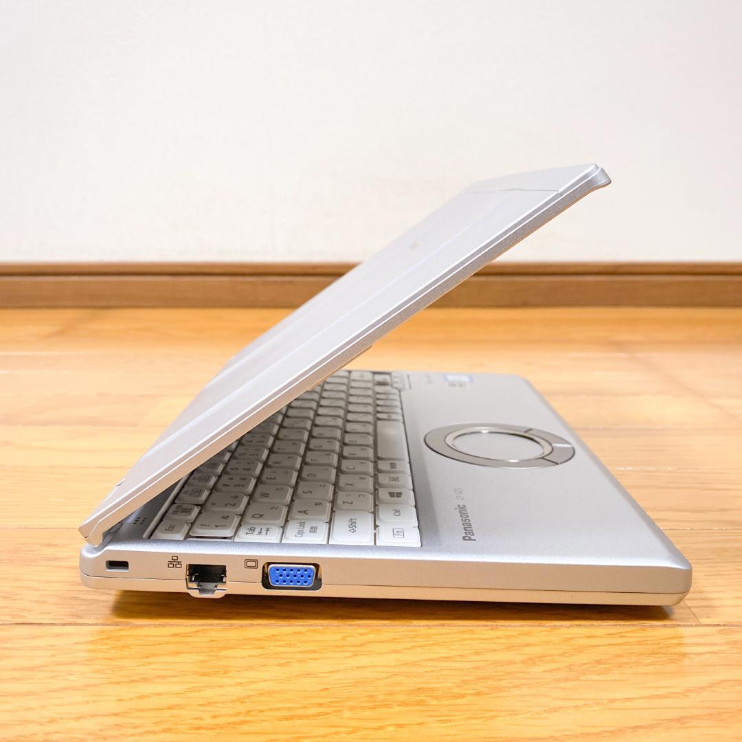 ナッツ✨快適仕様レッツノート✨6世代i5 SSD256 メモリ8 軽量小型