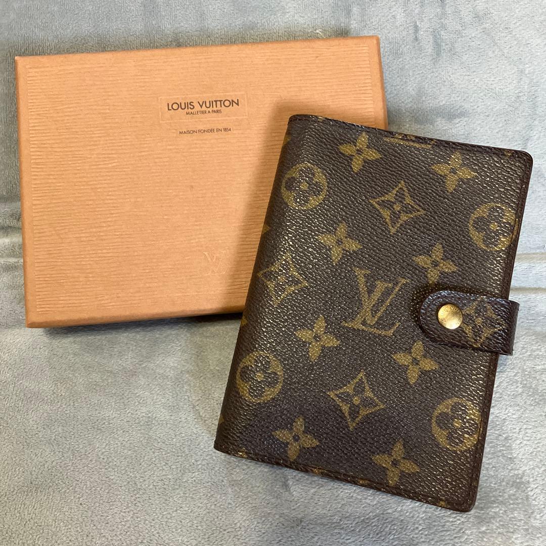 LOUIS VUITTON モノグラム手帳