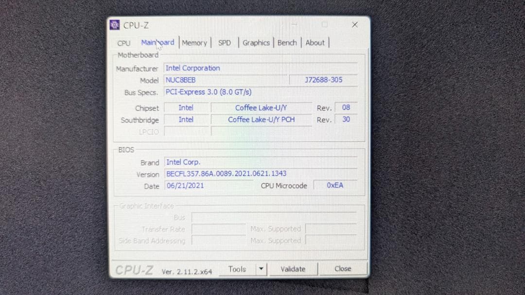 ミニPC　Intel NUC8i7BEH ベアボーン（完成品）
