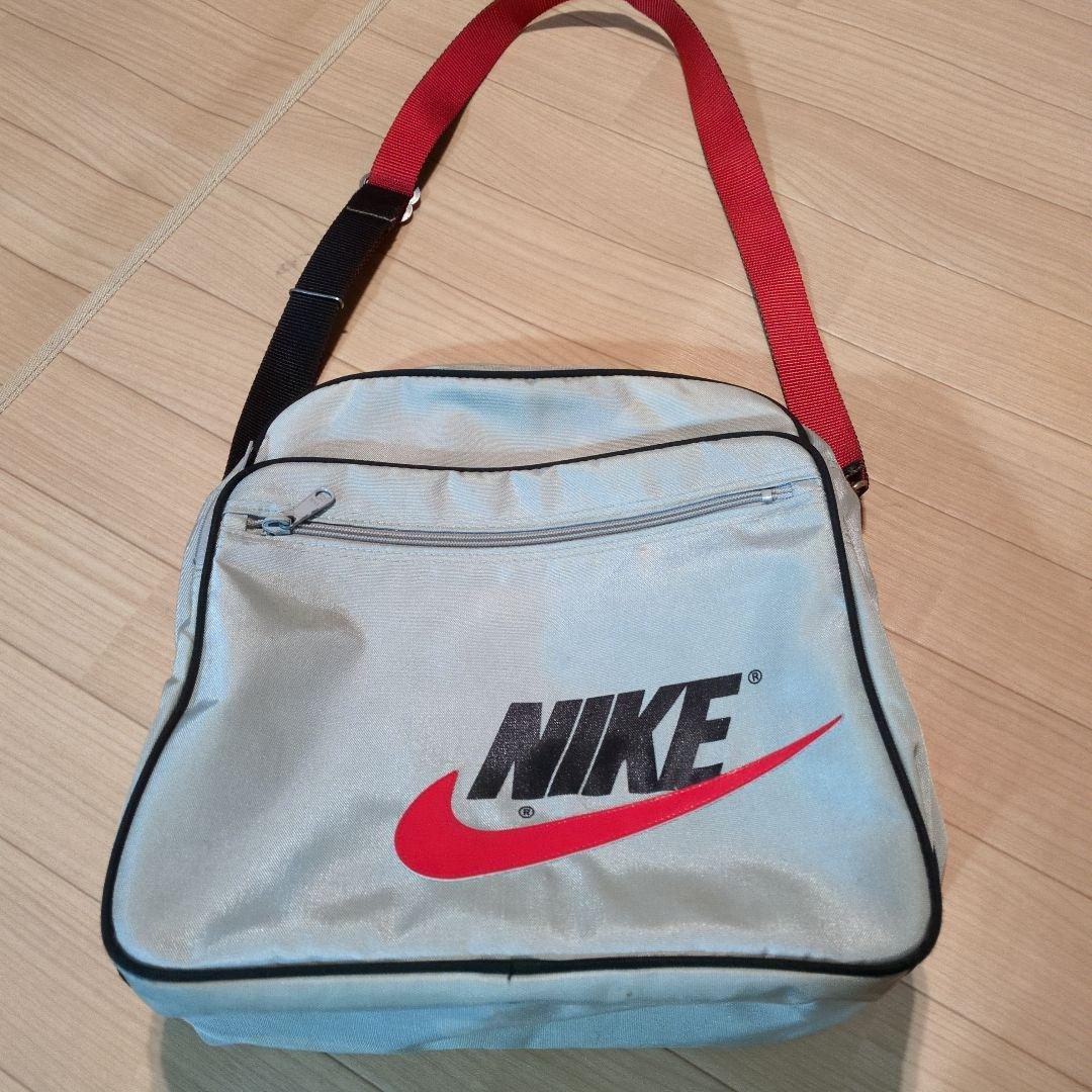 Nike ショルダーバッグ シルバー/レッド　80s　レトロ