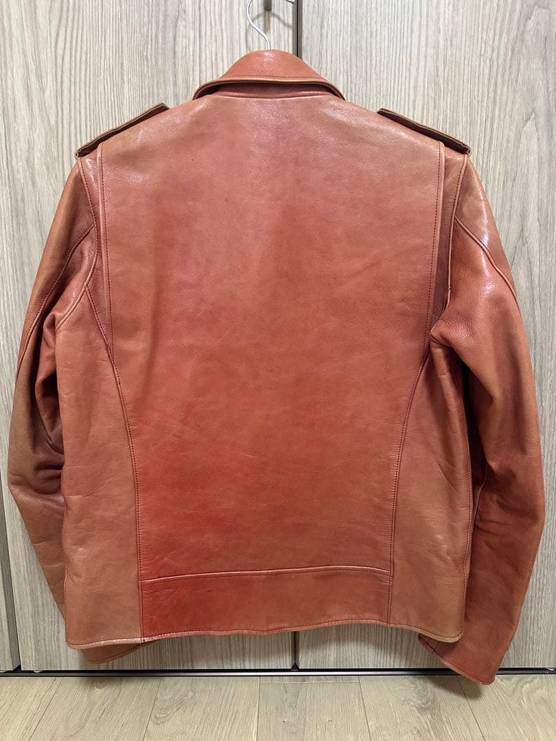 ライダースジャケット　レザー