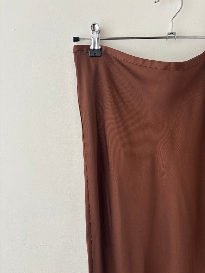 スカート BASERANGE DYDINE FITTED SKIRT