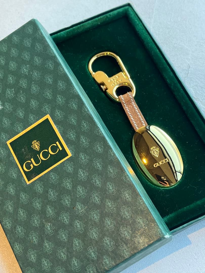 【新品未使用】GUCCI キーホルダー ゴールド金具 レトロ シェリーライン