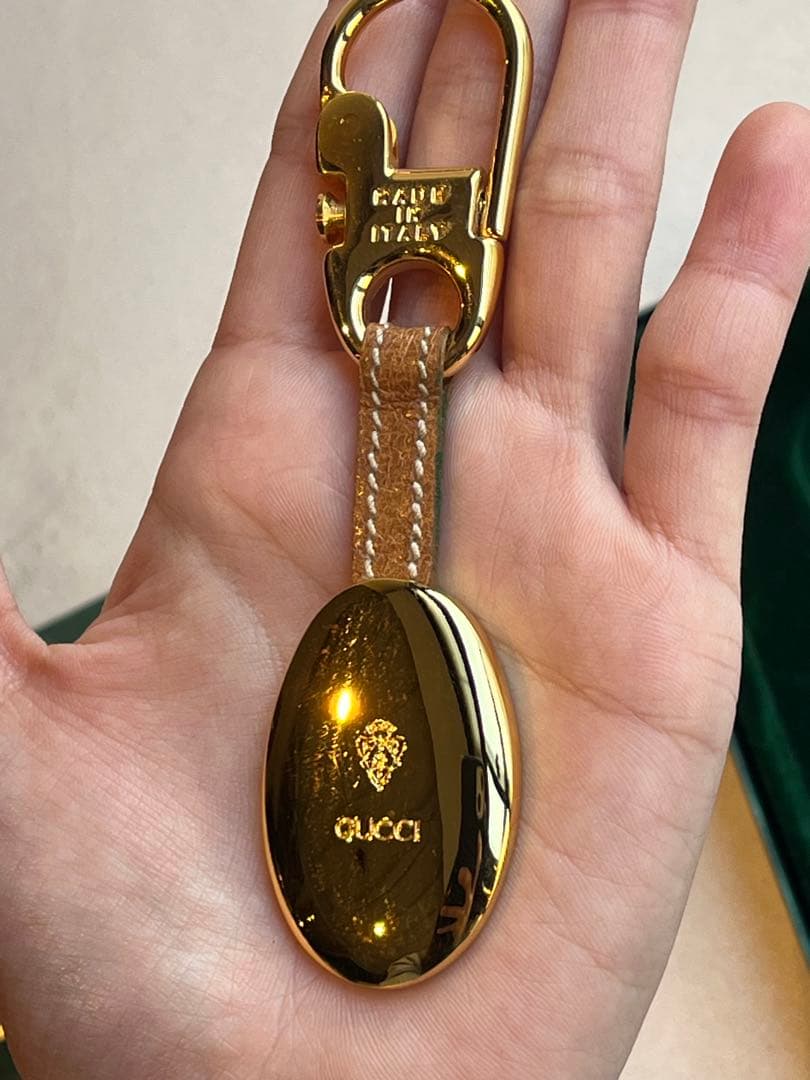 【新品未使用】GUCCI キーホルダー ゴールド金具 レトロ シェリーライン