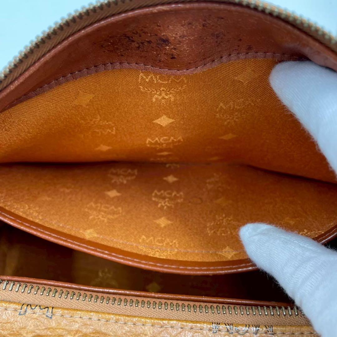 良品　エムシーエム　ヴィセトス　レザー　ミニボストンバッグ　金具付き　ブラウン