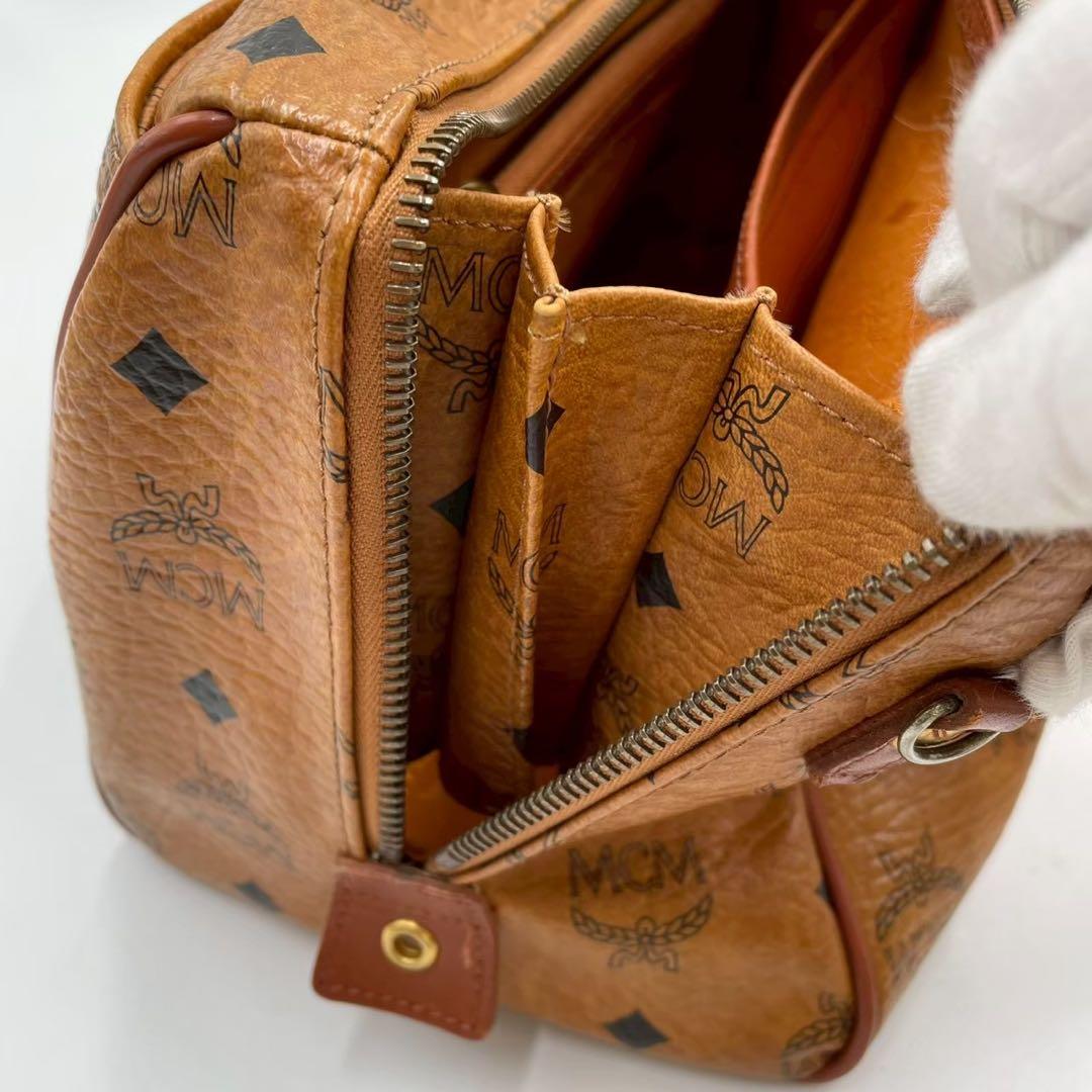 良品　エムシーエム　ヴィセトス　レザー　ミニボストンバッグ　金具付き　ブラウン