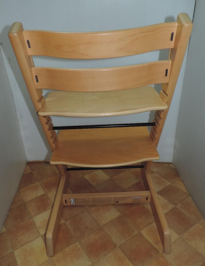 綺麗/ストッケ　トリップトラップ/腰すわりから大人まで/クリーニング済