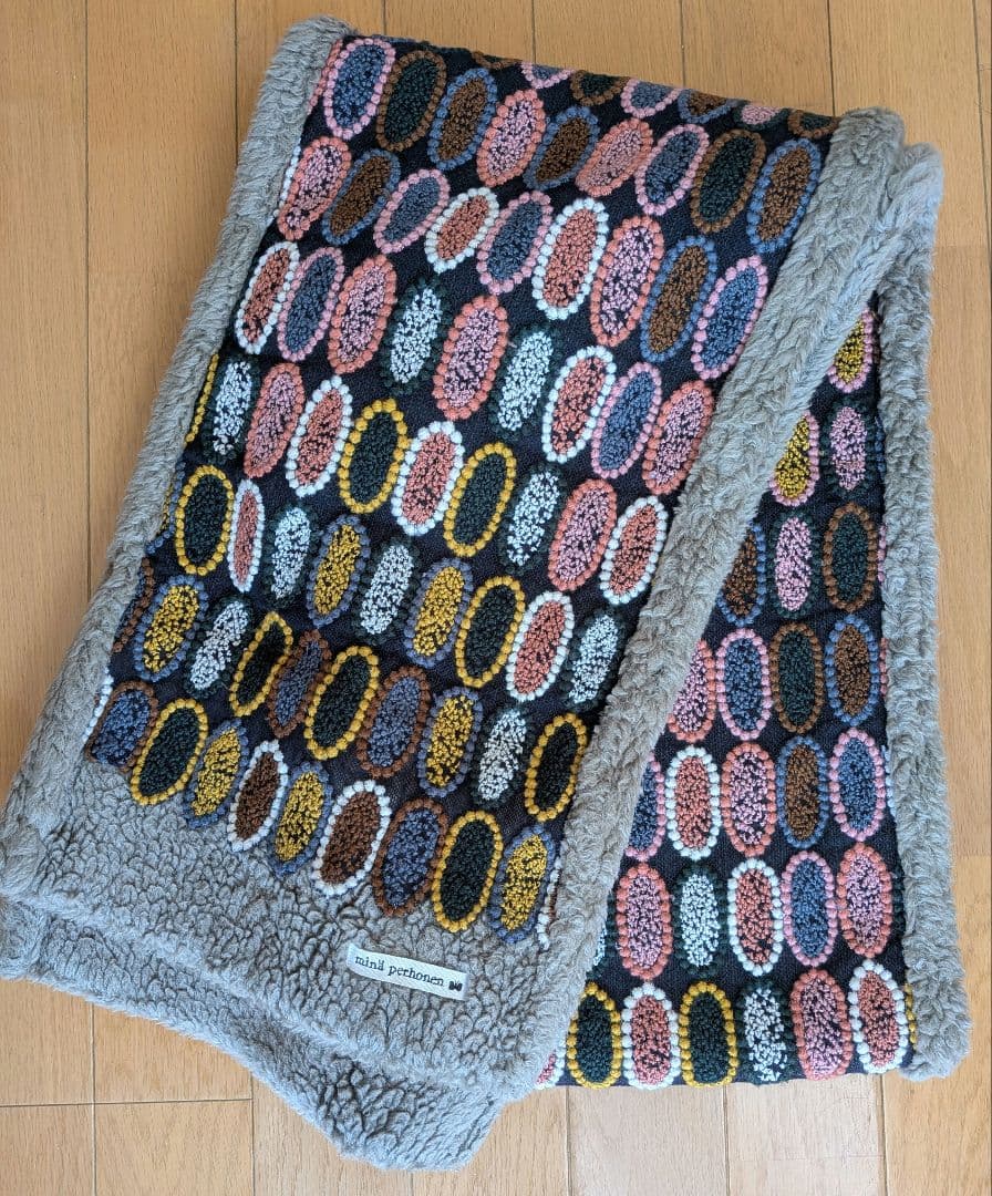 ミナペルホネン　ボアマフラー　タルト