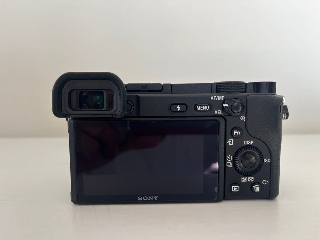 美品 SONY α6400 デジタルカメラ 本体とレンズセット