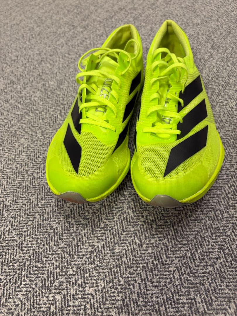 アディゼロフィネス