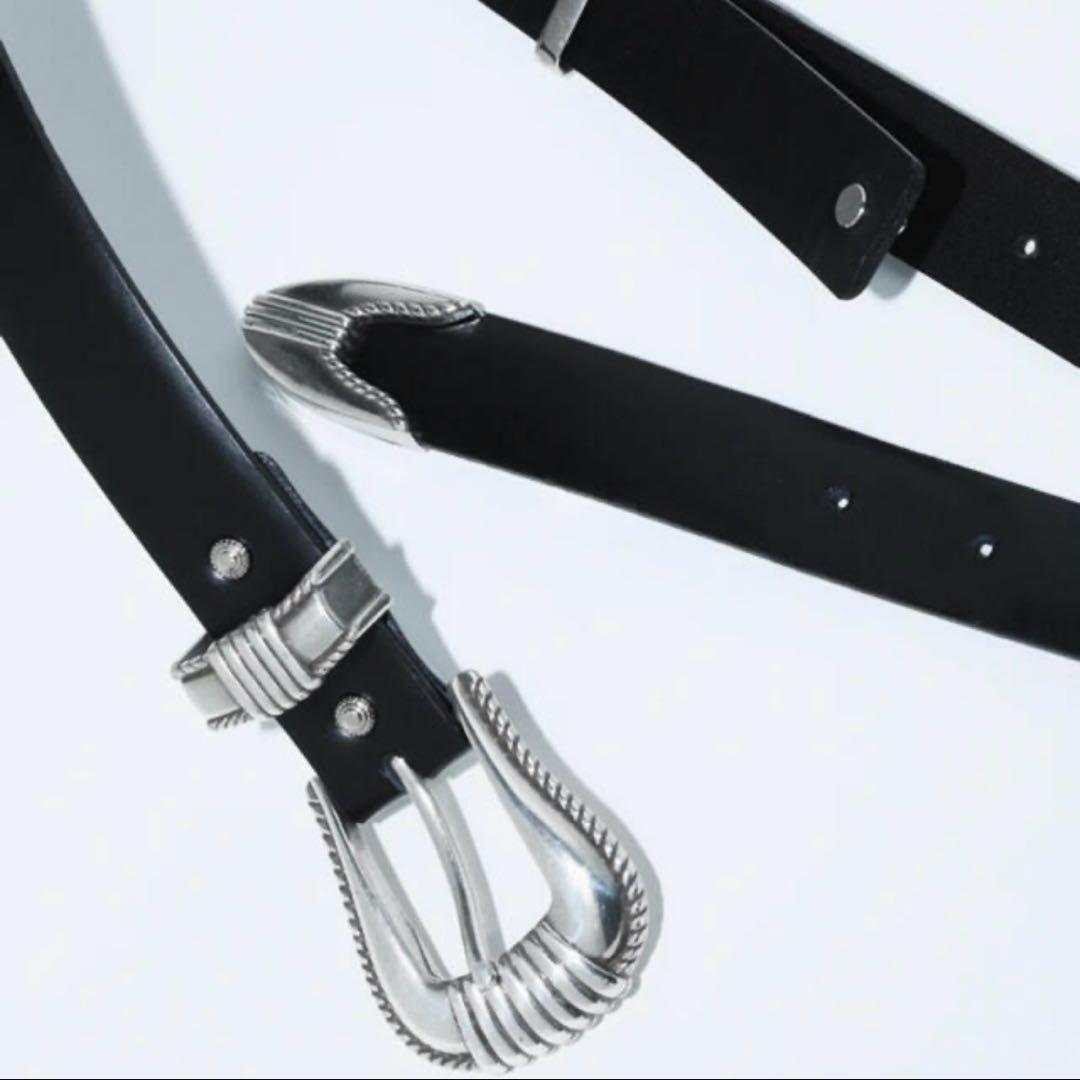 TOGA PULLA メタルレザーベルト