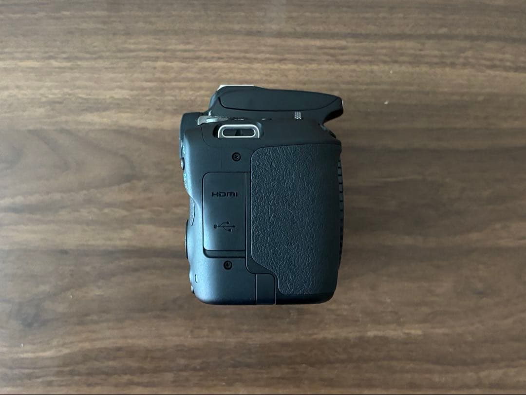 【Canon】 EOS Kiss X9