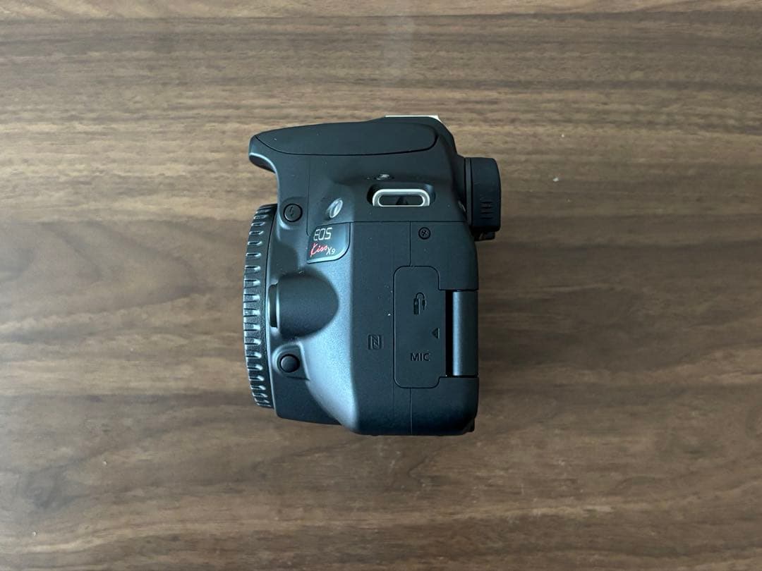 【Canon】 EOS Kiss X9