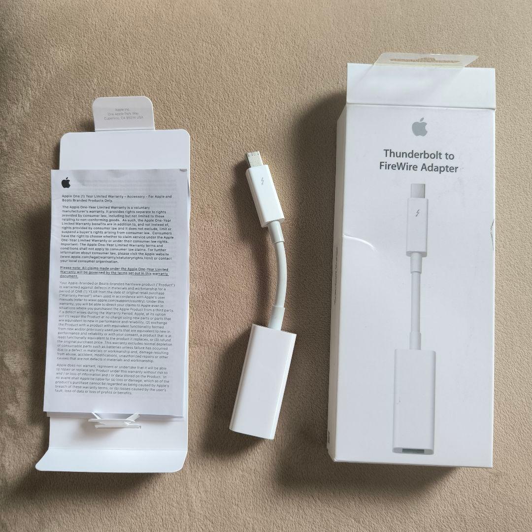 Apple純正 Thunderbolt to FireWire Adapter