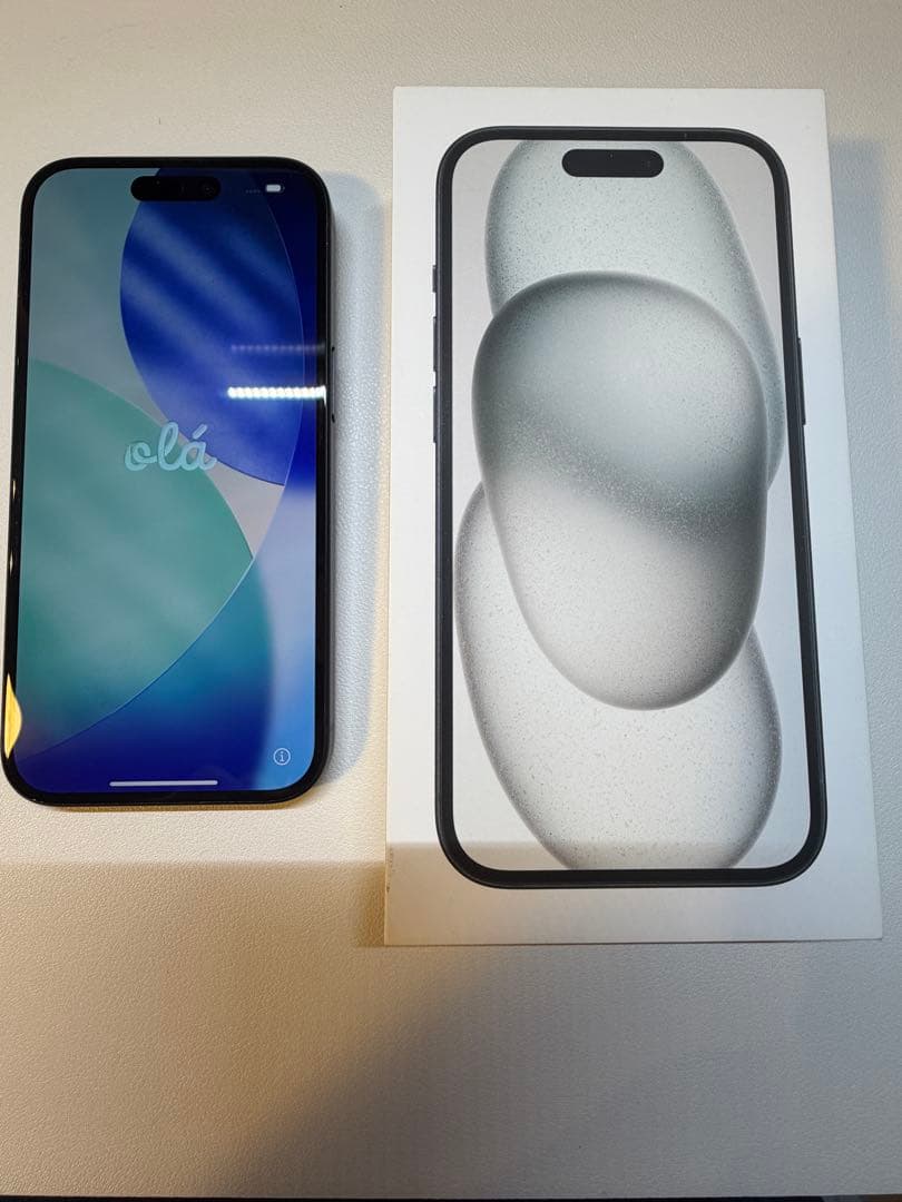 【美品】iPhone15 本体 256gb ブラック SIMフリー