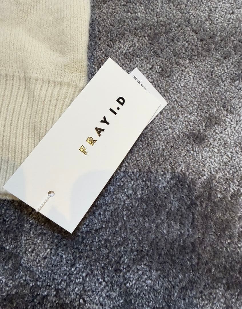 フレイIDニットフーディー