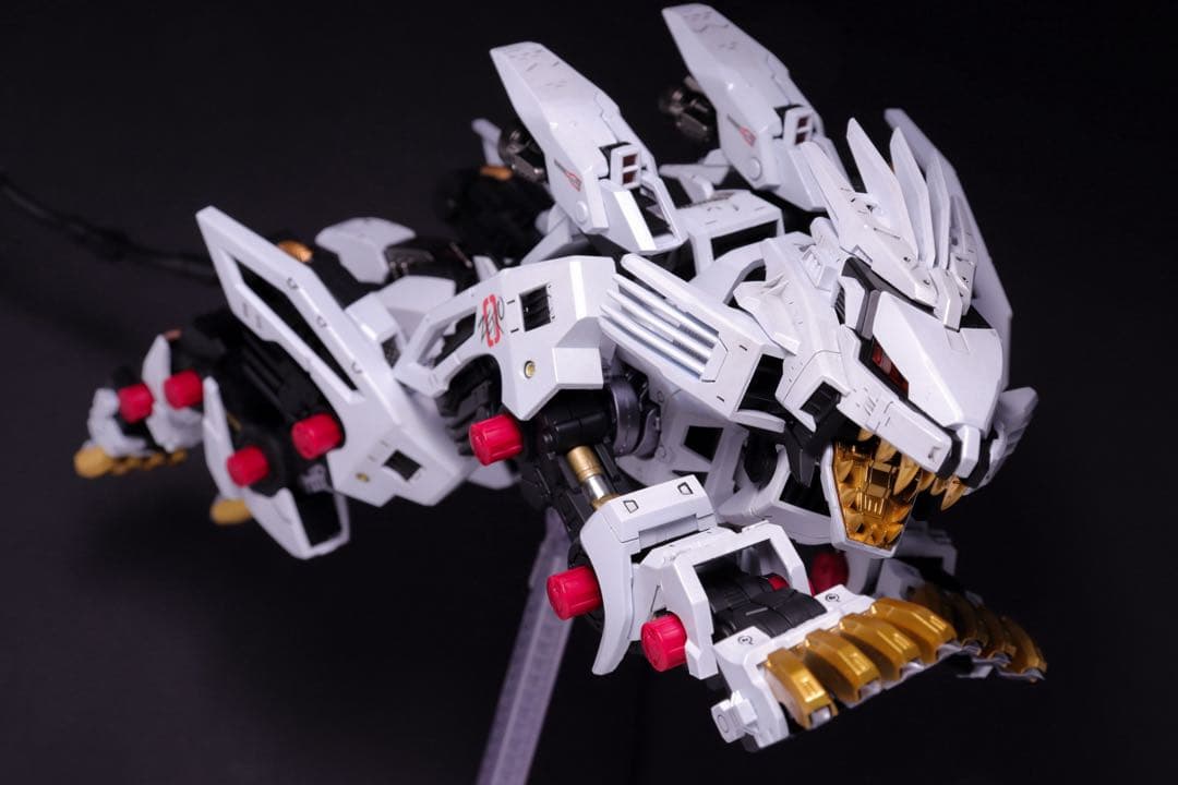 コトブキヤ　HMM ゾイド　ライガーゼロ　塗装済み完成品