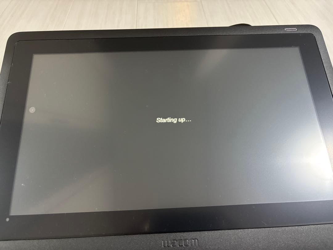 Wacom Cintiq 16 (DTK1660)　ワコム　液晶タブレット