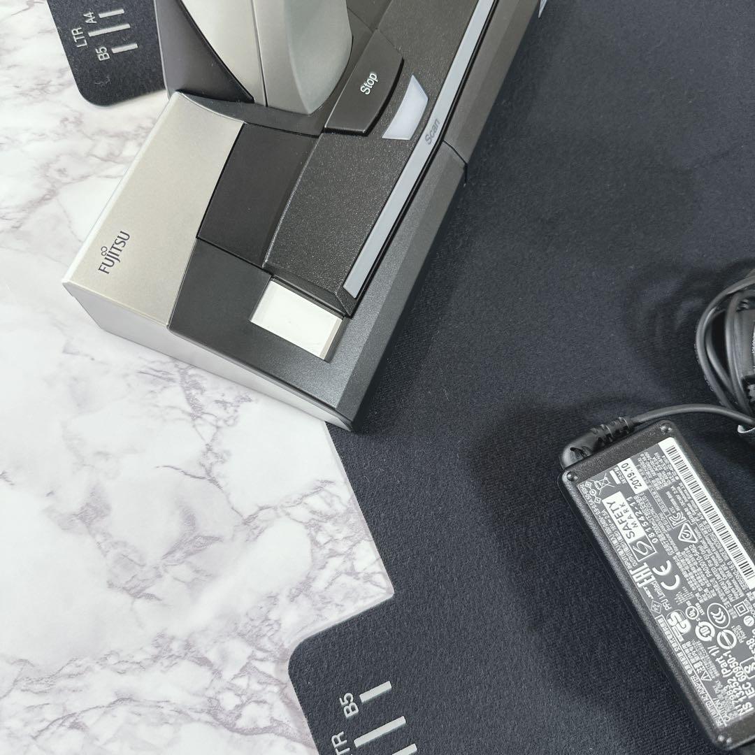 SCAN SNAP SV600 富士通　FUJITSU