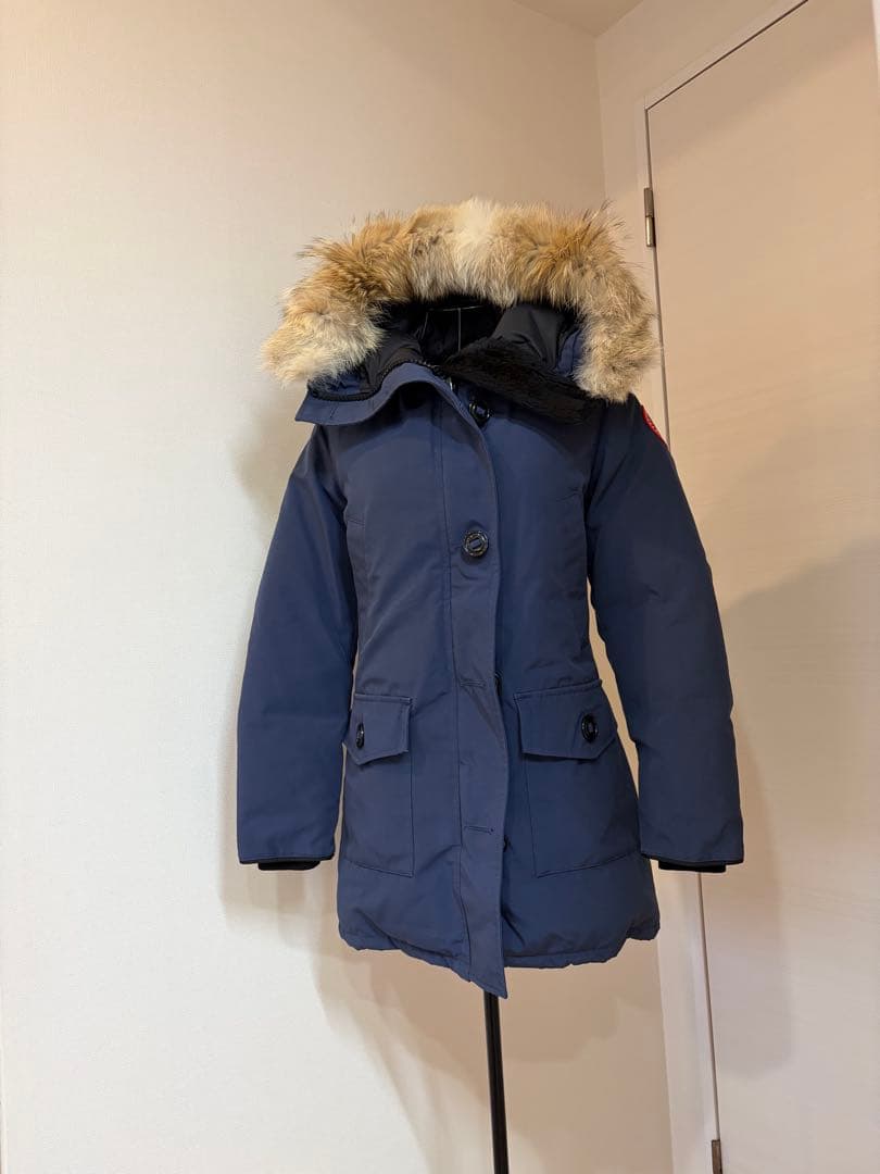 カナダグース ネイビー （紺）ダウンジャケット